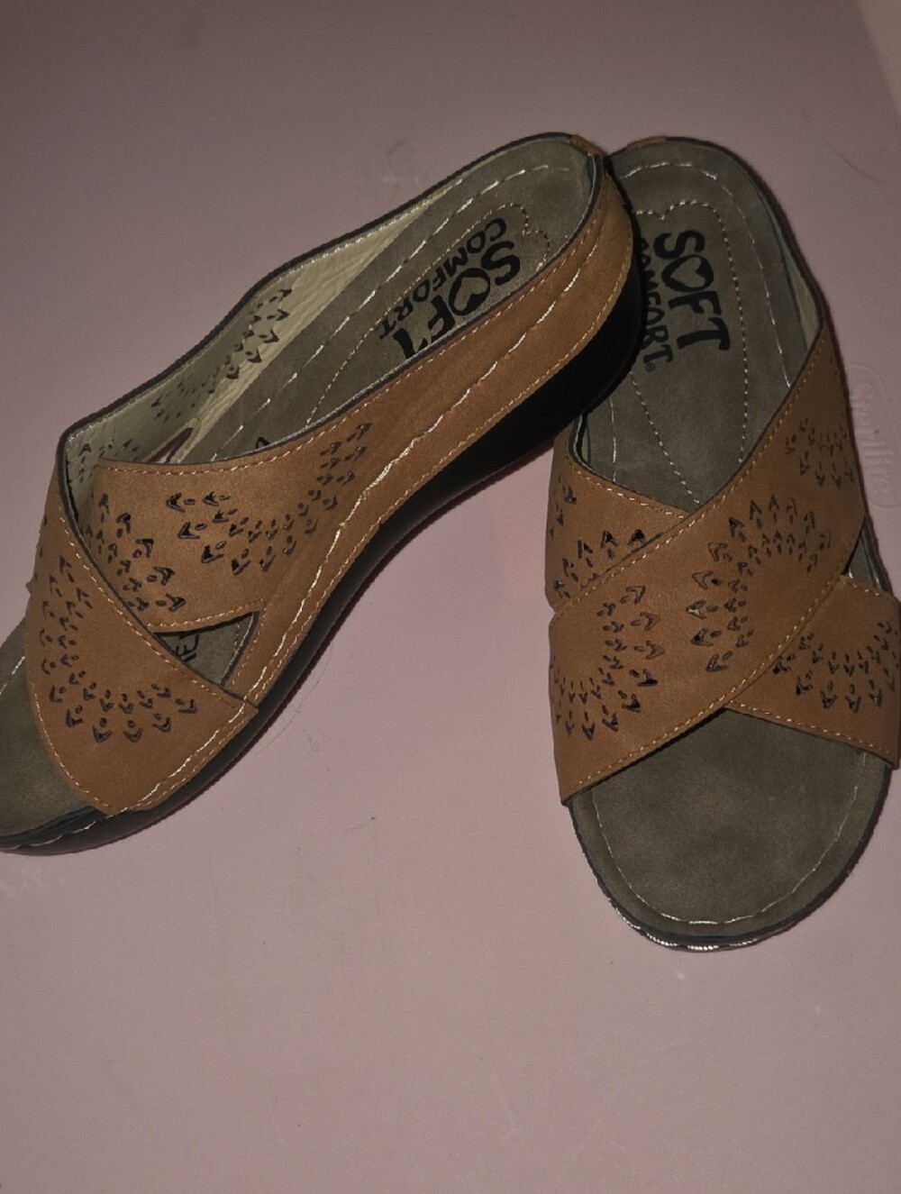 NEW Tan Slide Sandals SIZE6